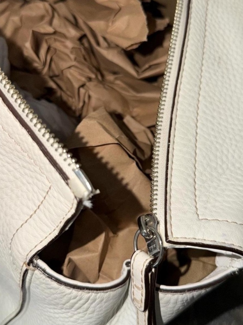 Coach Off White Pebbled Leather Chelsea Zip Satchel Handbag Women’s - Picture 3 of 10